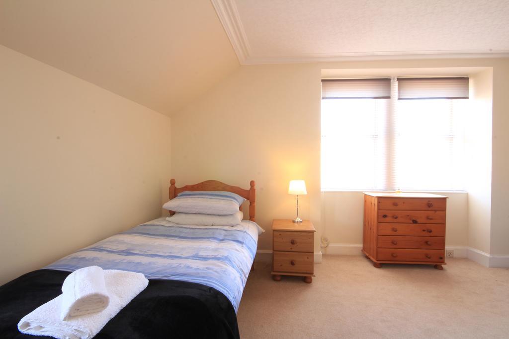 Ashley House Villa Инвернес Екстериор снимка